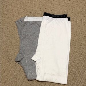 Duofold Set of Two Men's Gray & White Thermal Pants, Long Johns, Size XL.